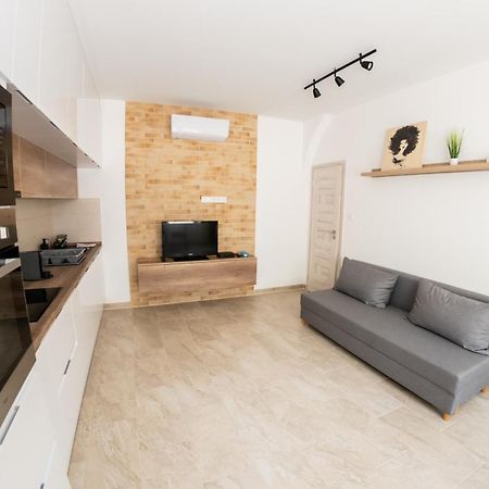 Winestone Corner Apartment Debrecen Exteriör bild